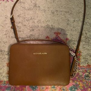 Micheal Kors crossbody